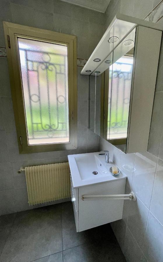 Rez De Jardin De 65M2 Dans Villa A Nizza Kültér fotó