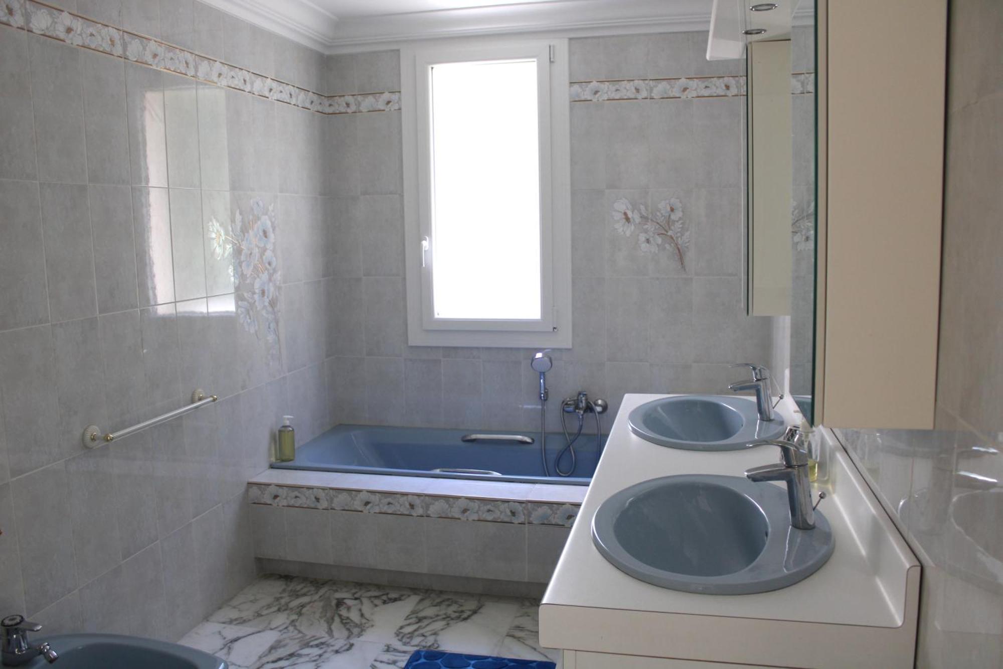 Rez De Jardin De 65M2 Dans Villa A Nizza Kültér fotó